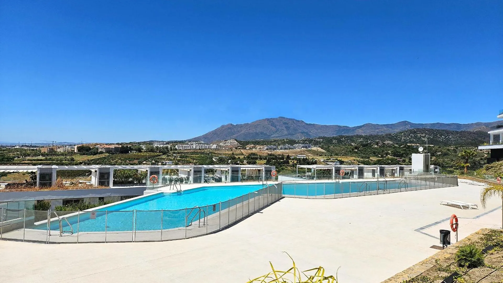 Modern Townhouse In Oceana Gardens Cancelada Estepona Holiday home