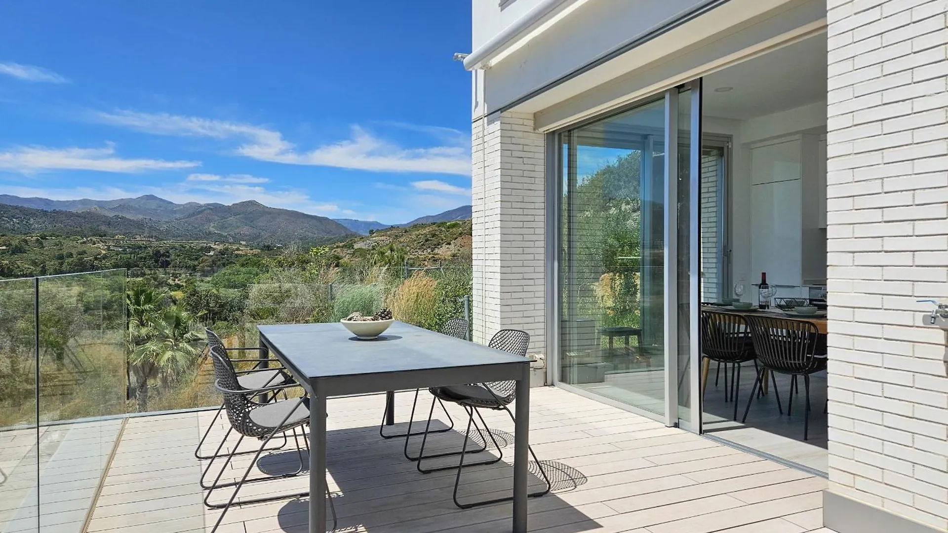 Modern Townhouse In Oceana Gardens Cancelada Estepona Holiday home