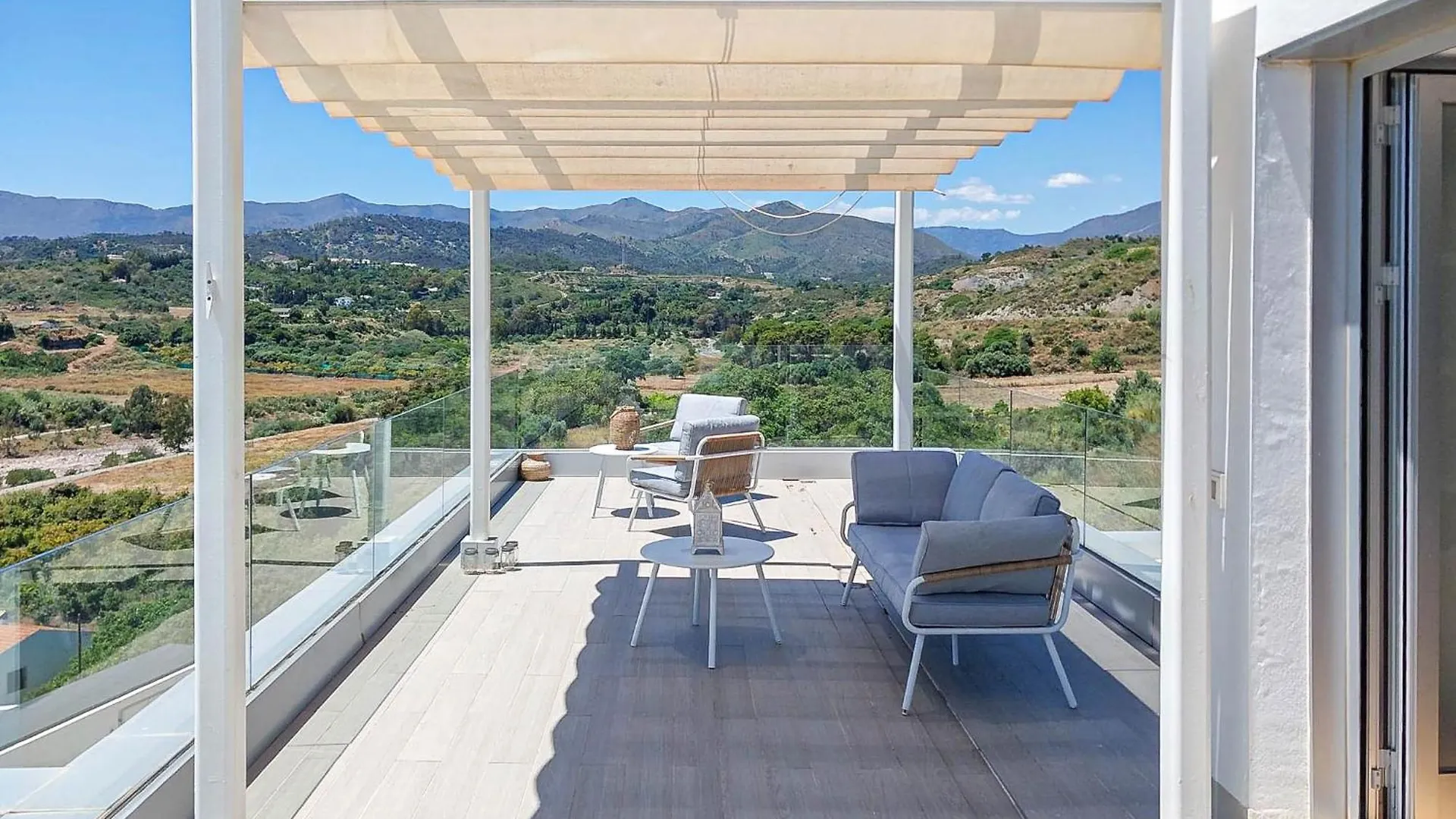 Modern Townhouse In Oceana Gardens Cancelada Estepona Holiday home